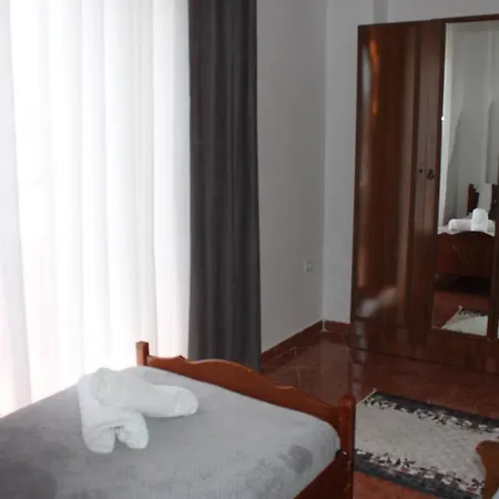 Deni Family Apartament Tirana Exterior photo